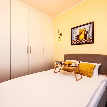 Wyspa Slodowa - Location, Tram&park Nearby - By Rentujemy Appartement *