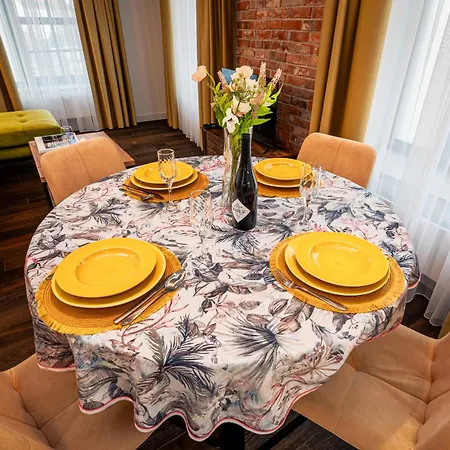 Апартаменти Wyspa Slodowa - Location, Tram&park Nearby - By Rentujemy