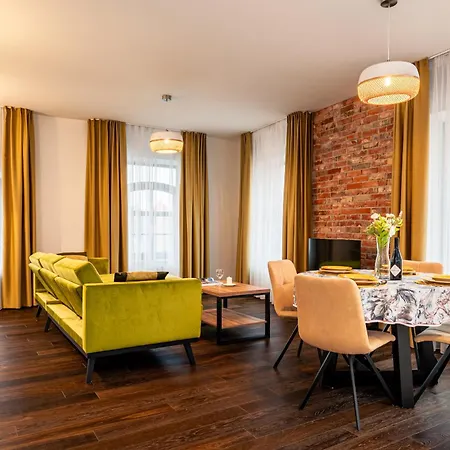 Апартаменти Wyspa Slodowa - Location, Tram&park Nearby - By Rentujemy Вроцлав